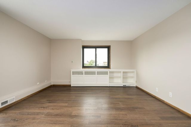 410 Groveland Avenue 601, Minneapolis, MN 55403