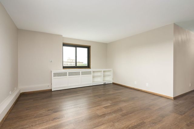 410 Groveland Avenue 601, Minneapolis, MN 55403