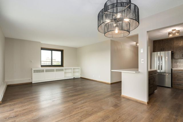 410 Groveland Avenue 601, Minneapolis, MN 55403