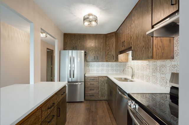 410 Groveland Avenue 601, Minneapolis, MN 55403