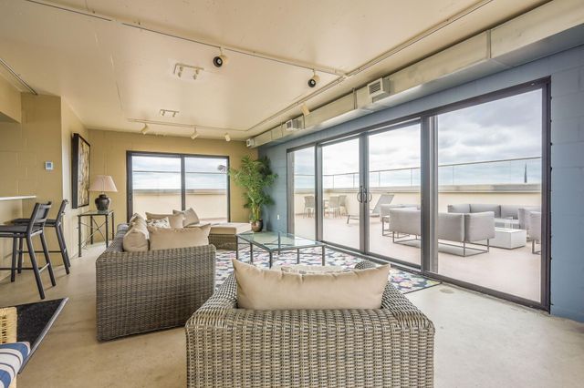 410 Groveland Avenue 601, Minneapolis, MN 55403