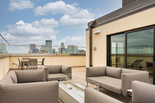 410 Groveland Avenue 601, Minneapolis, MN 55403