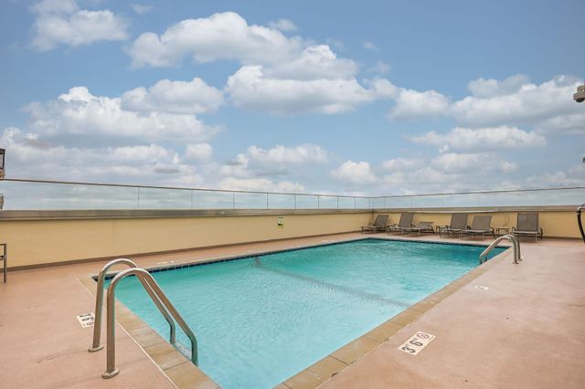 410 Groveland Avenue 601, Minneapolis, MN 55403