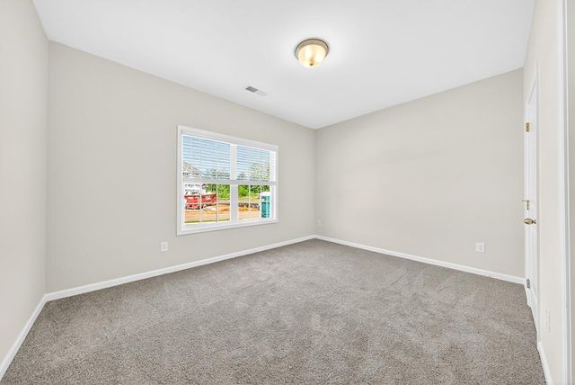 101 Beaver Creek Way, Lagrange, GA 30241