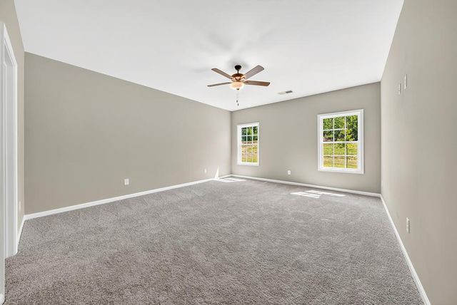 101 Beaver Creek Way, Lagrange, GA 30241