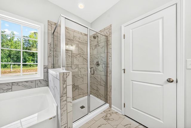 101 Beaver Creek Way, Lagrange, GA 30241