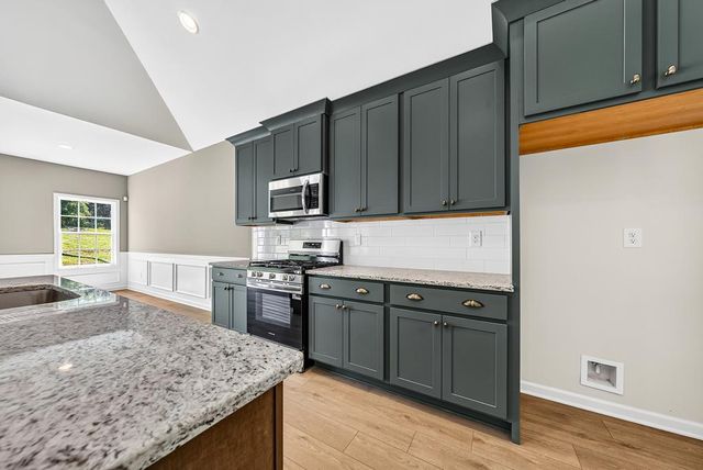 101 Beaver Creek Way, Lagrange, GA 30241