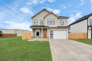 320 E Main Street, La Porte, TX 77571