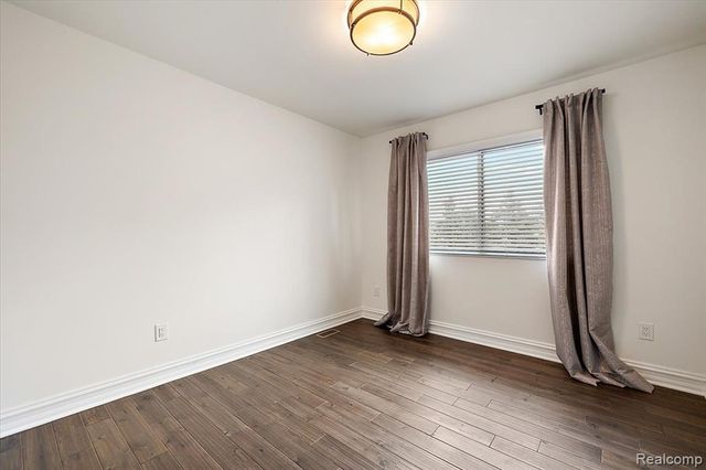 16622 Sherwood Lane, Northville, MI 48168