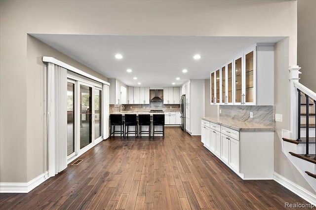 16622 Sherwood Lane, Northville, MI 48168