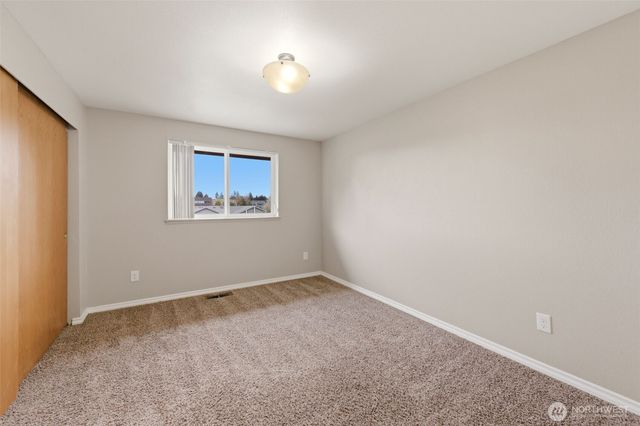 10418 107th Street Ct SW, Lakewood, WA 98498