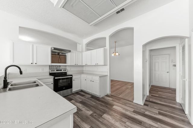 2481 BROOK PARK Way, Jacksonville, FL 32246