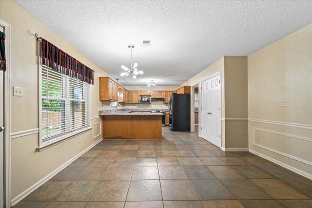 8811 BAZEMORE RD, Cordova, TN 38018