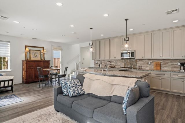 2785 Telegraph Boulevard, Marina, CA 93933