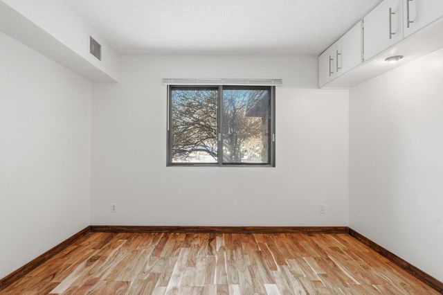 4575 W 80th Street Circle 123, Bloomington, MN 55437