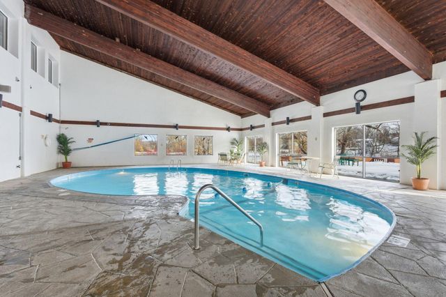 4575 W 80th Street Circle 123, Bloomington, MN 55437