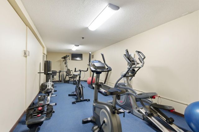 4575 W 80th Street Circle 123, Bloomington, MN 55437