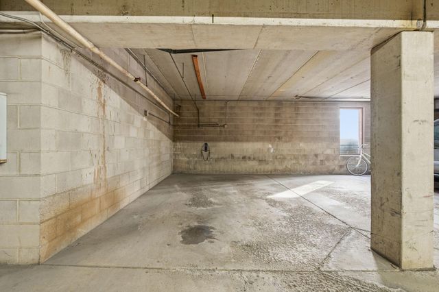 4575 W 80th Street Circle 123, Bloomington, MN 55437