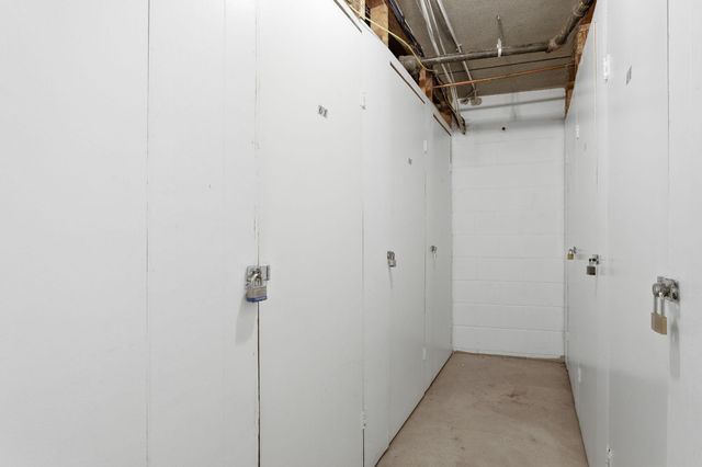 4575 W 80th Street Circle 123, Bloomington, MN 55437