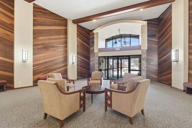 4575 W 80th Street Circle 123, Bloomington, MN 55437