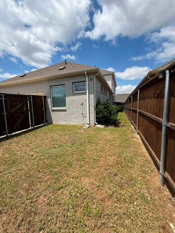 2726 Geranium Lane, Garland, TX 75042