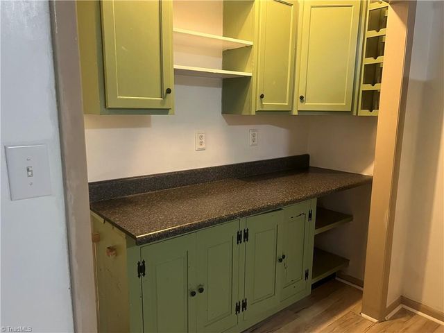 124 Kimberly Street, Mount Airy, NC 27030