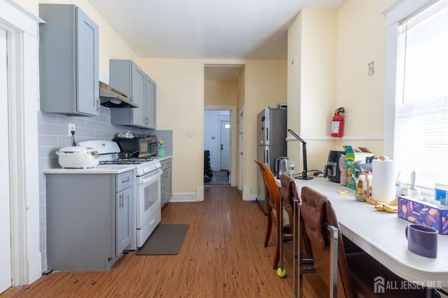 28 Suydam Street, New Brunswick, NJ 08901