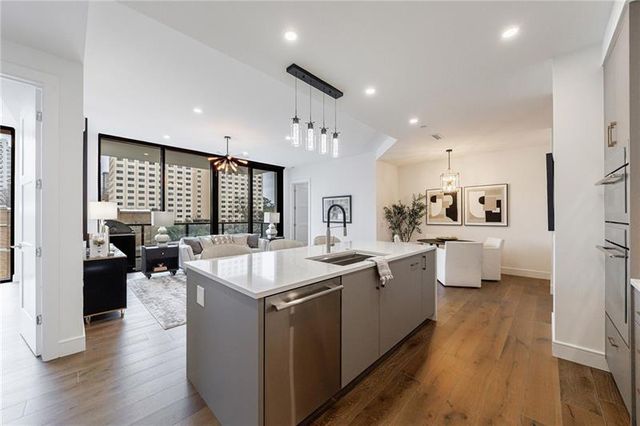 2425 Peachtree Road NE 503, Atlanta, GA 30305