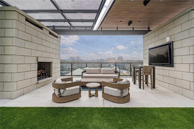 2425 Peachtree Road NE 503, Atlanta, GA 30305