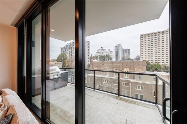 2425 Peachtree Road NE 503, Atlanta, GA 30305