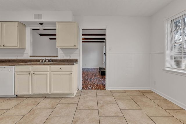 4727 OLDS AVE, Memphis, TN 38128