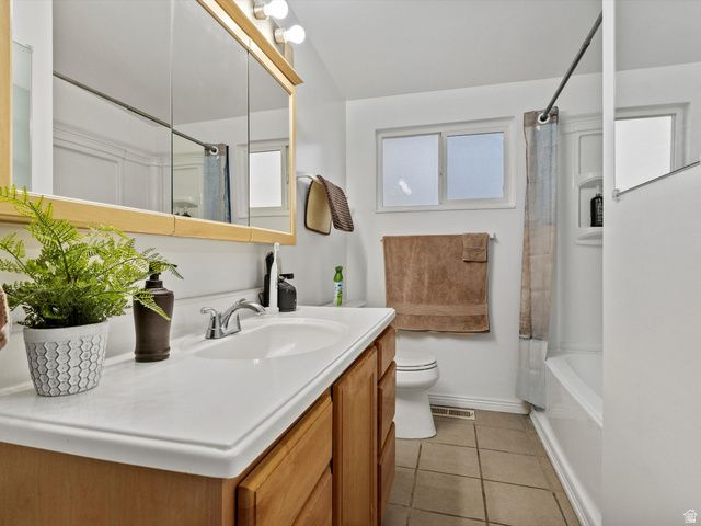 1540 W 4920 S, Taylorsville, UT 84123