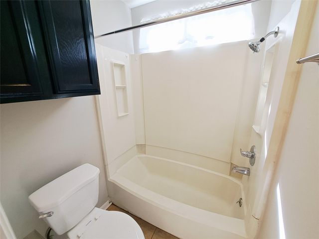 9009 SANGER DR B, Austin, TX 78748