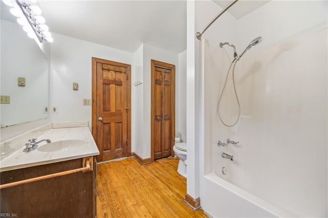24 Ivy Home RD, Hampton, VA 23669