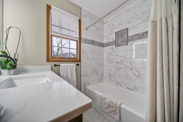 3028 IDYLLBROOK Lane, Erie, PA 16506