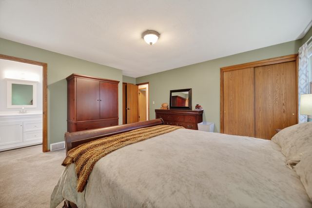 3028 IDYLLBROOK Lane, Erie, PA 16506