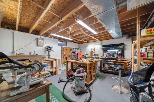 3028 IDYLLBROOK Lane, Erie, PA 16506