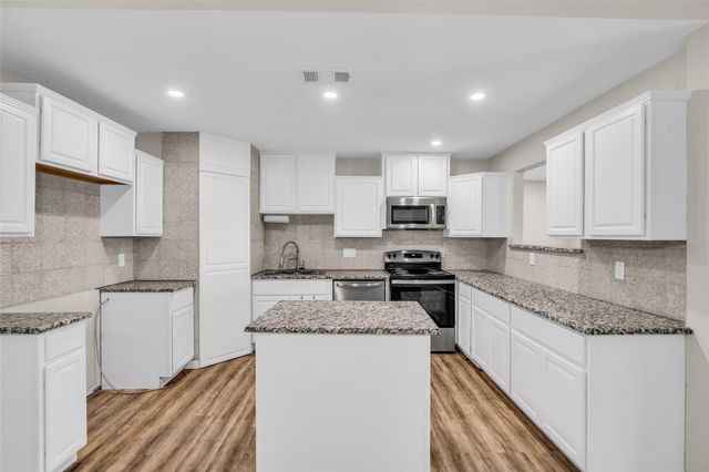 16375 Lochness Drive, Willis, TX 77318