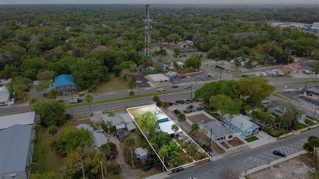324 N ORANGE STREET, New Smyrna Beach, FL 32168