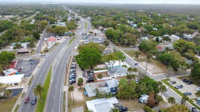 324 N ORANGE STREET, New Smyrna Beach, FL 32168