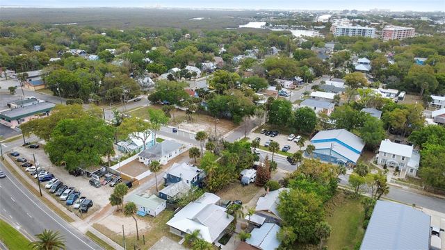 324 N ORANGE STREET, New Smyrna Beach, FL 32168