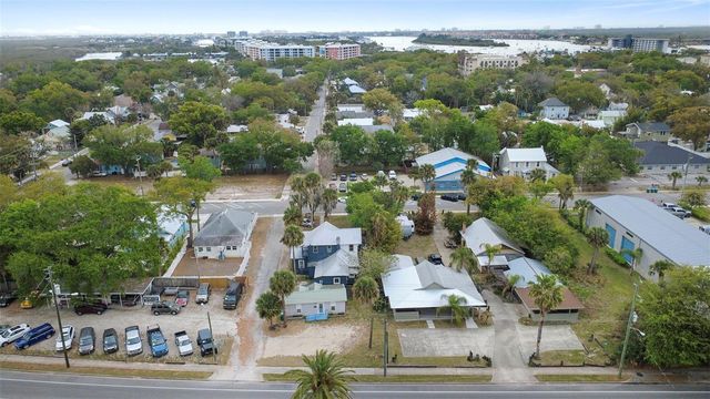324 N ORANGE STREET, New Smyrna Beach, FL 32168