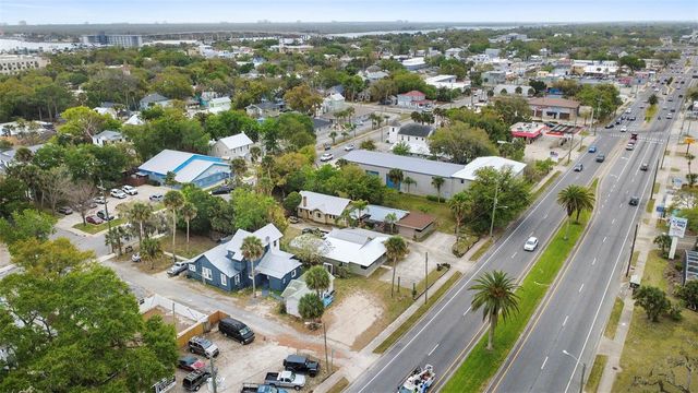 324 N ORANGE STREET, New Smyrna Beach, FL 32168