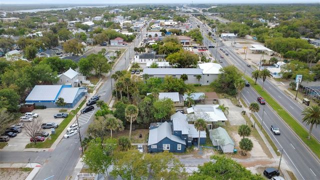 324 N ORANGE STREET, New Smyrna Beach, FL 32168