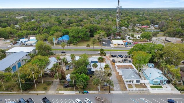 324 N ORANGE STREET, New Smyrna Beach, FL 32168
