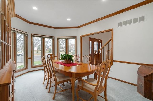 9116 W 127th Terrace, Overland Park, KS 66213