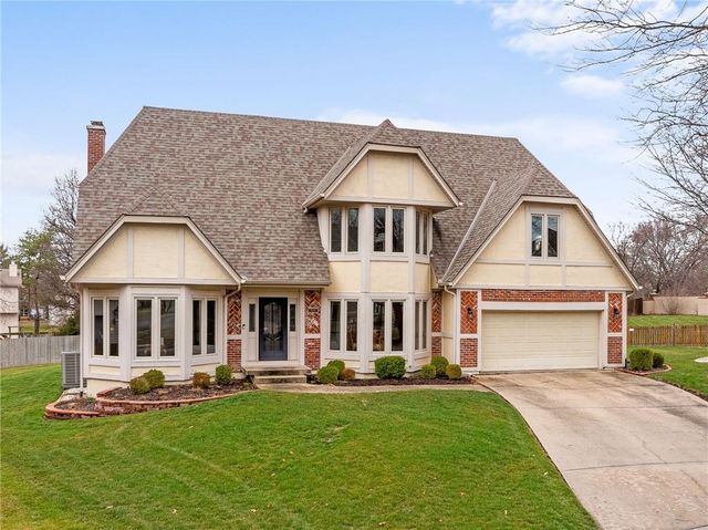 9116 W 127th Terrace, Overland Park, KS 66213