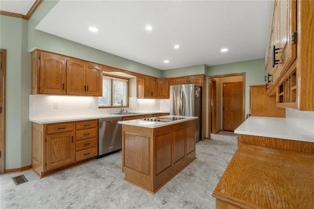 9116 W 127th Terrace, Overland Park, KS 66213