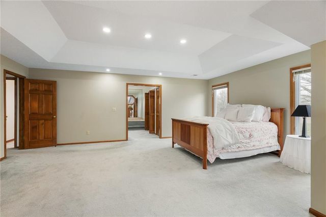 9116 W 127th Terrace, Overland Park, KS 66213