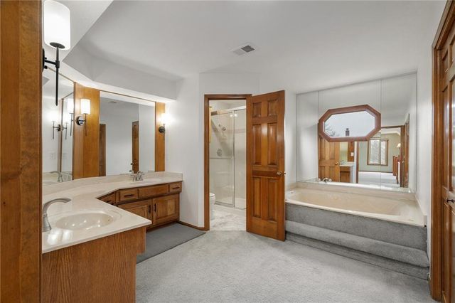 9116 W 127th Terrace, Overland Park, KS 66213